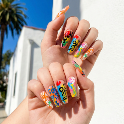 STREET ART AT YOUR FINGERTIPS